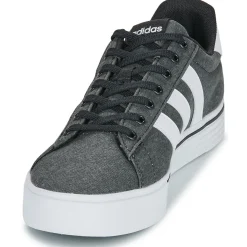 Adidas Sportswear - DAILY 4.0