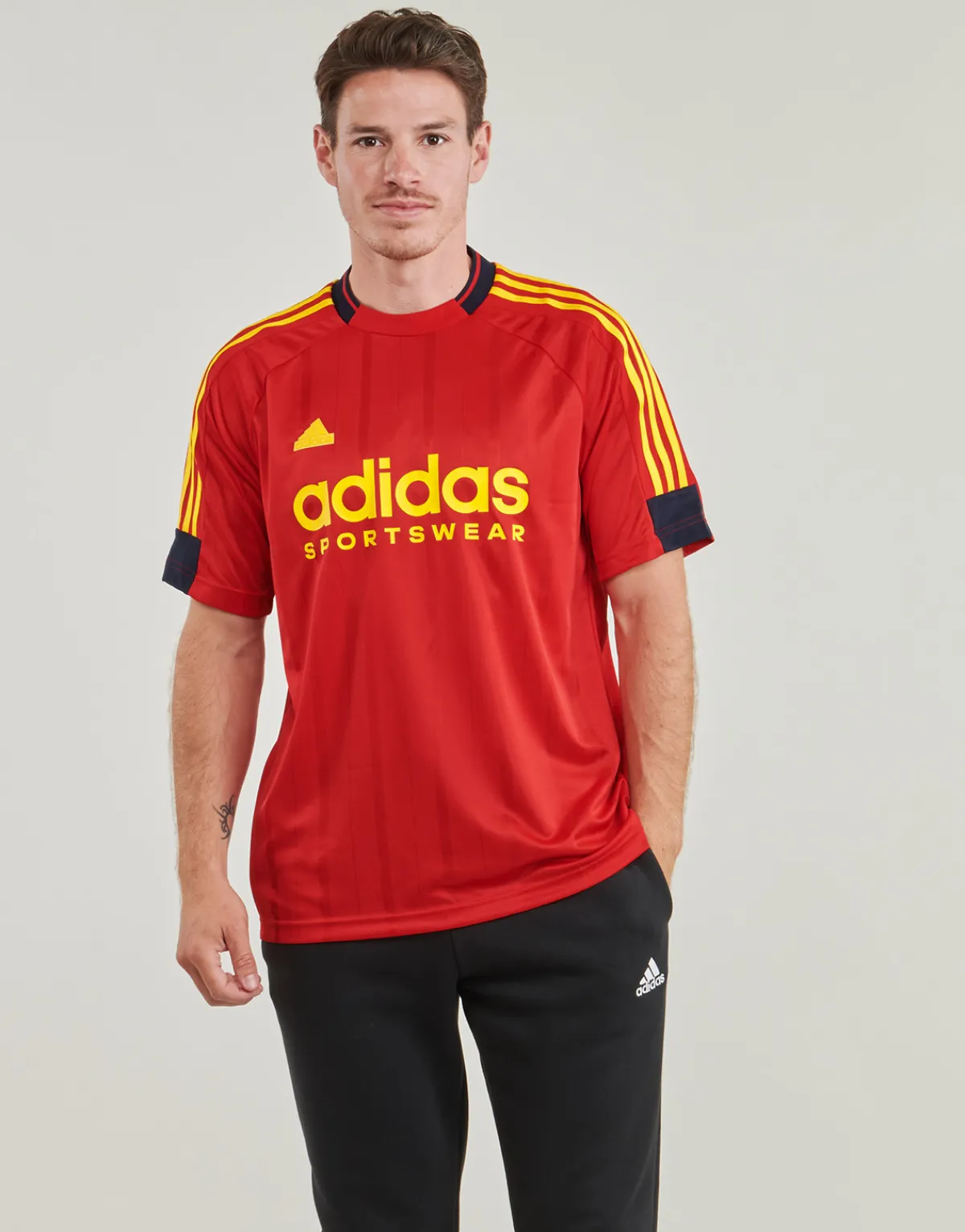 Adidas Sportswear - House of Tiro Nations Pack T-Shirt Rouge
