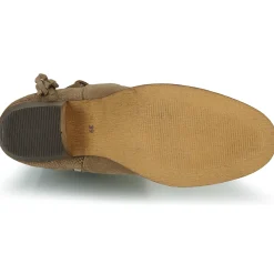 Betty London - ANDREA