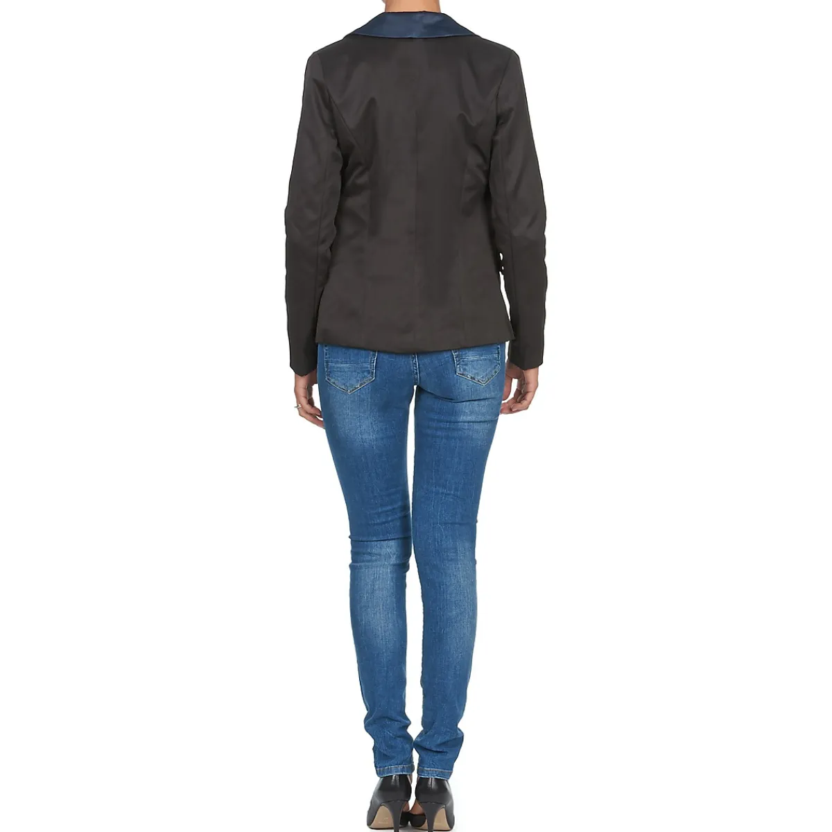 Betty London - BERTHILLE