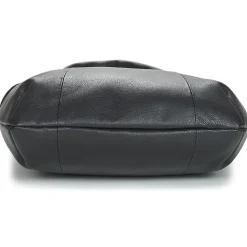 Betty London - CARLINE