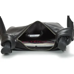 Betty London - CARLINE