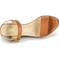 Betty London - CHARLOTA