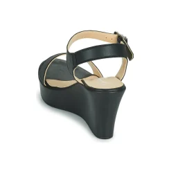 Betty London - CHARLOTA