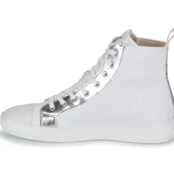 Betty London - ETOILE