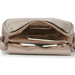 Betty London - EZIGALE