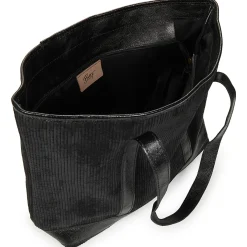 Betty London - GINA Noir Hot