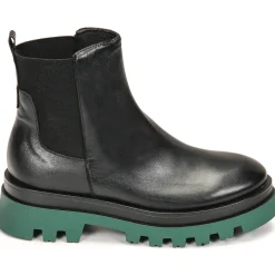 Betty London - GINGER