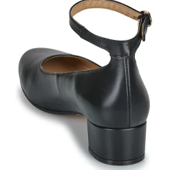 Betty London - HELEN