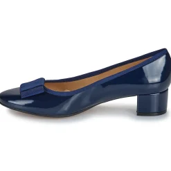 Betty London - Hélène MARINE Online