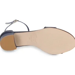 Betty London - JOY MARINE