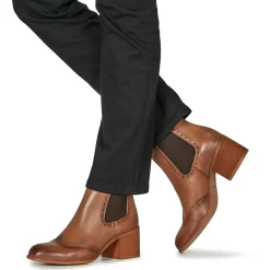 Betty London - LARISSA Cognac Best