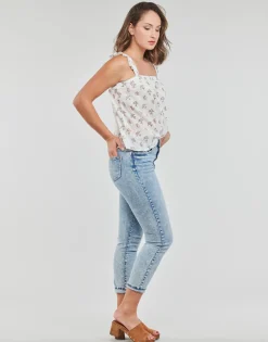 Betty London - LEYSA