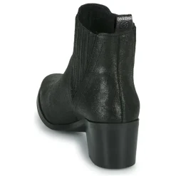 Betty London - LOLILOU