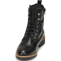 Betty London - MONNICA