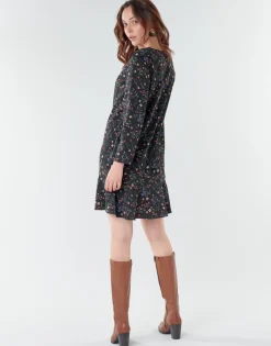 Best Betty London - NELLY