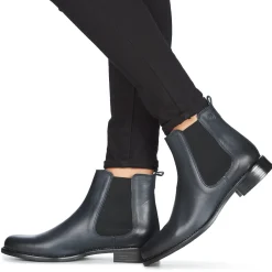 Best Betty London - NORA Marine