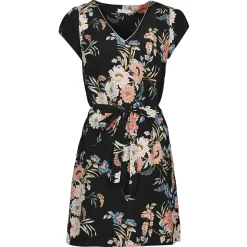 Betty London - OWAKA