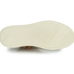 Betty London - PAROLE