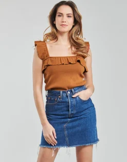 Betty London - RALEIGH Camel New