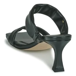 Betty London - TEODORA