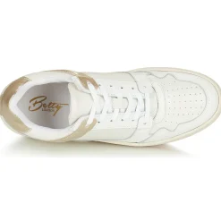 Betty London - YOANA