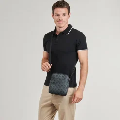 Calvin Klein Jeans - MATTE AOP REPORTER 18