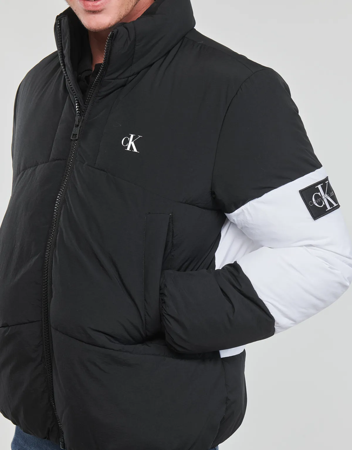 Calvin Klein Jeans - NON-DOWN COLORBLOCK PUFFER