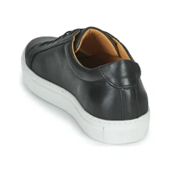 Carlington - SERIAL Noir