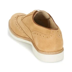 Casual Attitude - GIPIJE