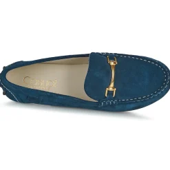 Casual Attitude - ISAKA