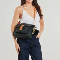 Casual Attitude - MILA