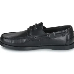 Casual Attitude - REVORO