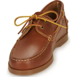 Casual Attitude - REVORO