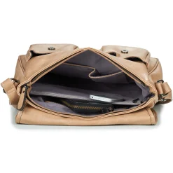 Casual Attitude - RUBY