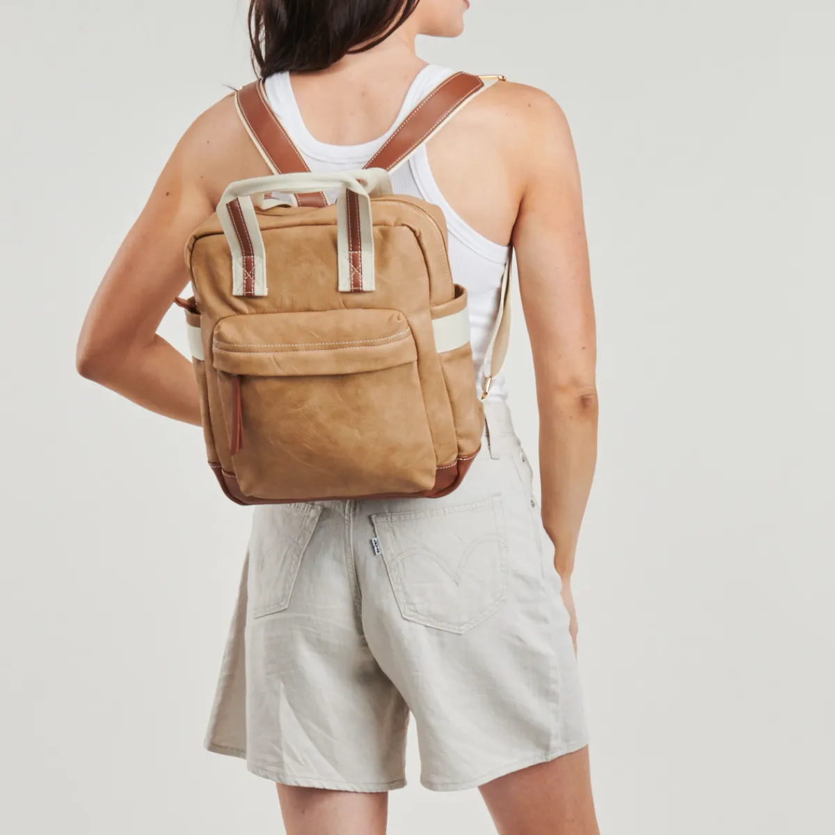 Casual Attitude - SISA Camel