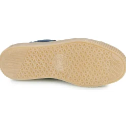 Casual Attitude - YEYE