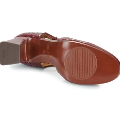 Chie Mihara - MANTE Rouge