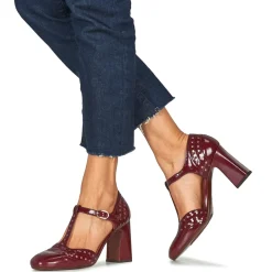 Chie Mihara - MANTE Rouge