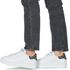 Outlet Crime London - NEW EXTRALIGHT