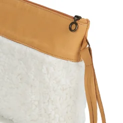 Easy Peasy - POUCHY FOURRURE