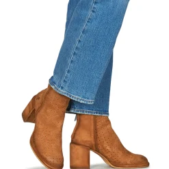 Felmini - D761-SIMONA-CAMOSCIO-NEVE