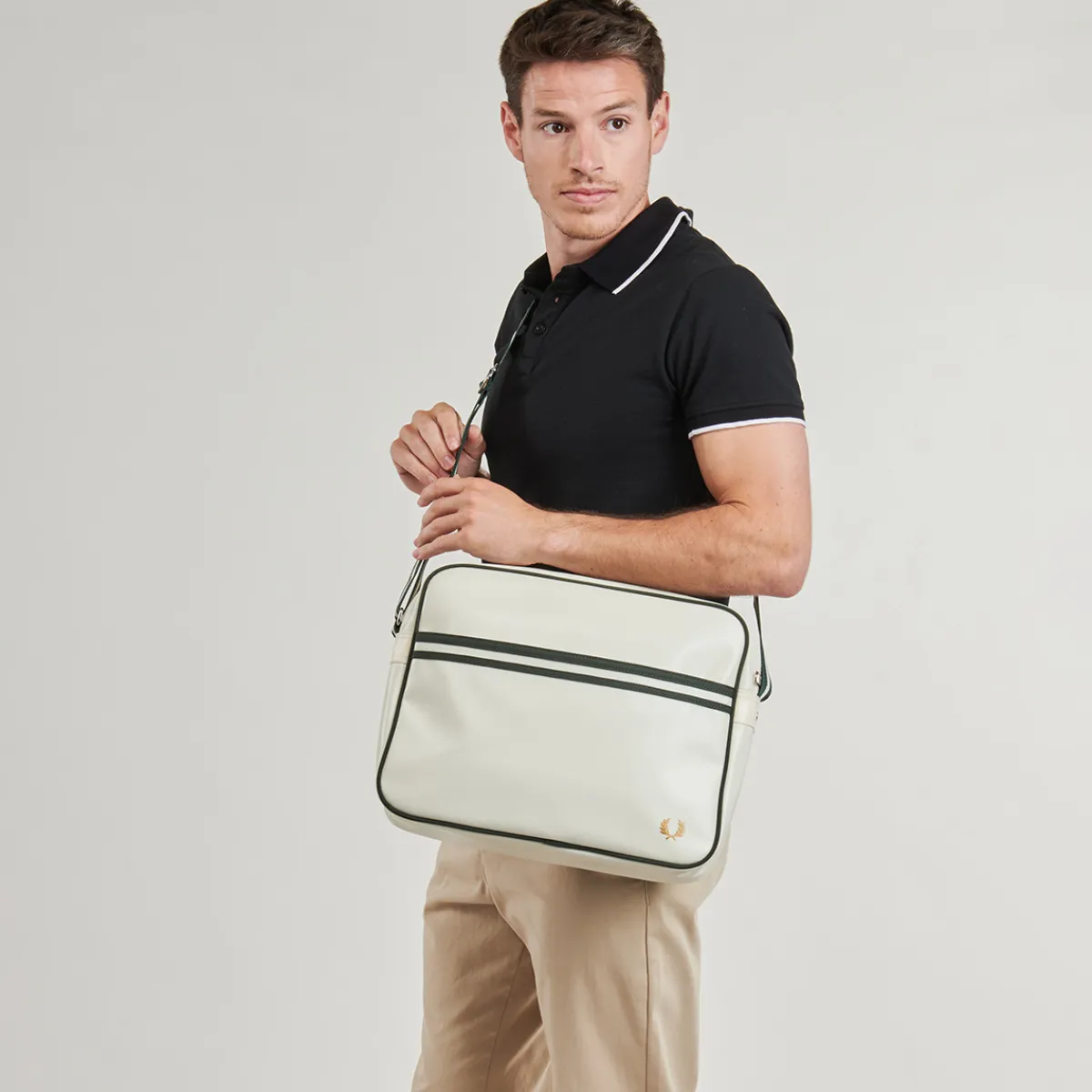 Fred Perry - CLASSIC SHOULDER BAG