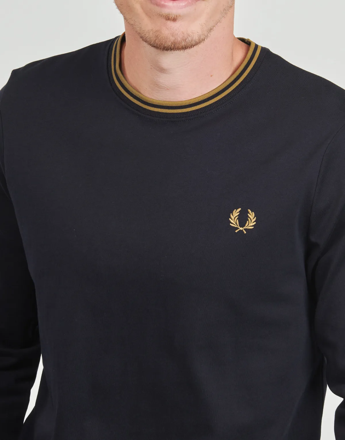 Fred Perry - TWIN TIPPED Marine Discount