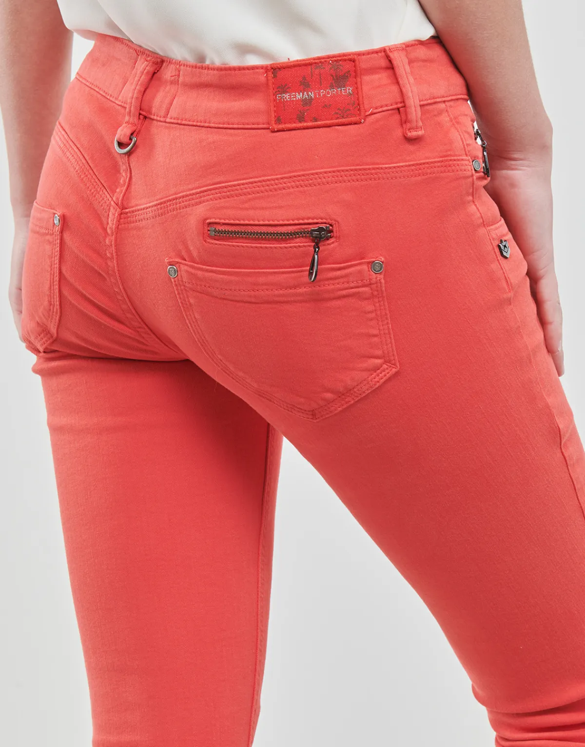 Freeman T.Porter - ALEXA CROPPED NEW MAGIC COLOR Rouge Online