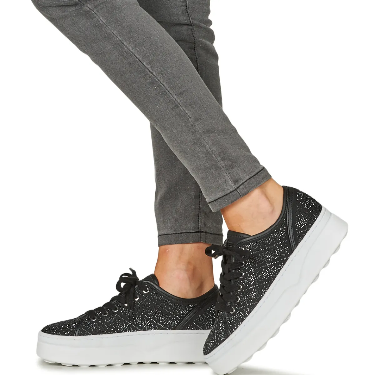 Best Guess - QUEENY Noir