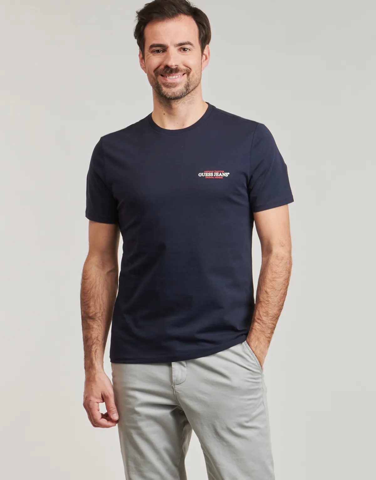 Guess - SS CN SLIM AMERICAN TR TEE