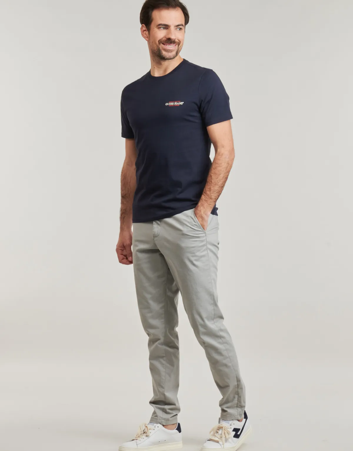 Guess - SS CN SLIM AMERICAN TR TEE