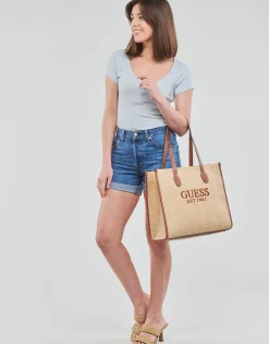 Guess - SS KARLEE JEWEL BTN HENLEY