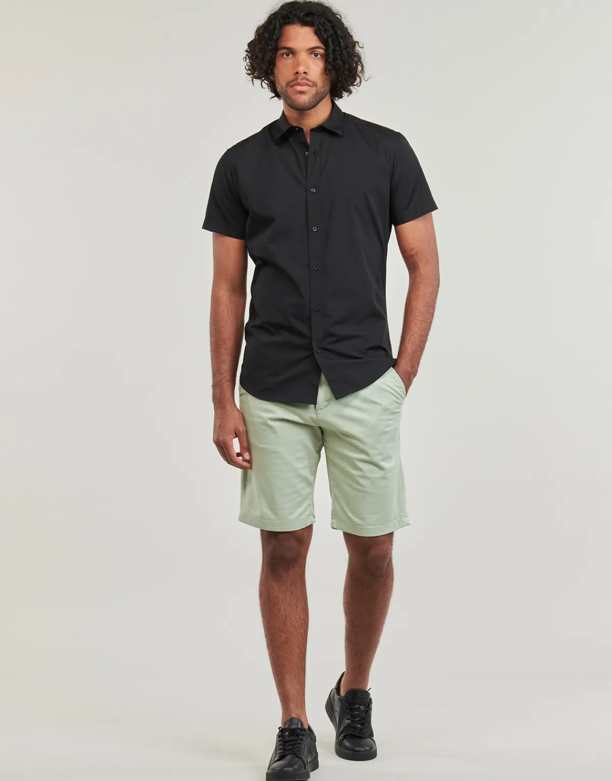 Jack & Jones - JPSTBOWIE JJSHORTS SOLID SN Vert Sale